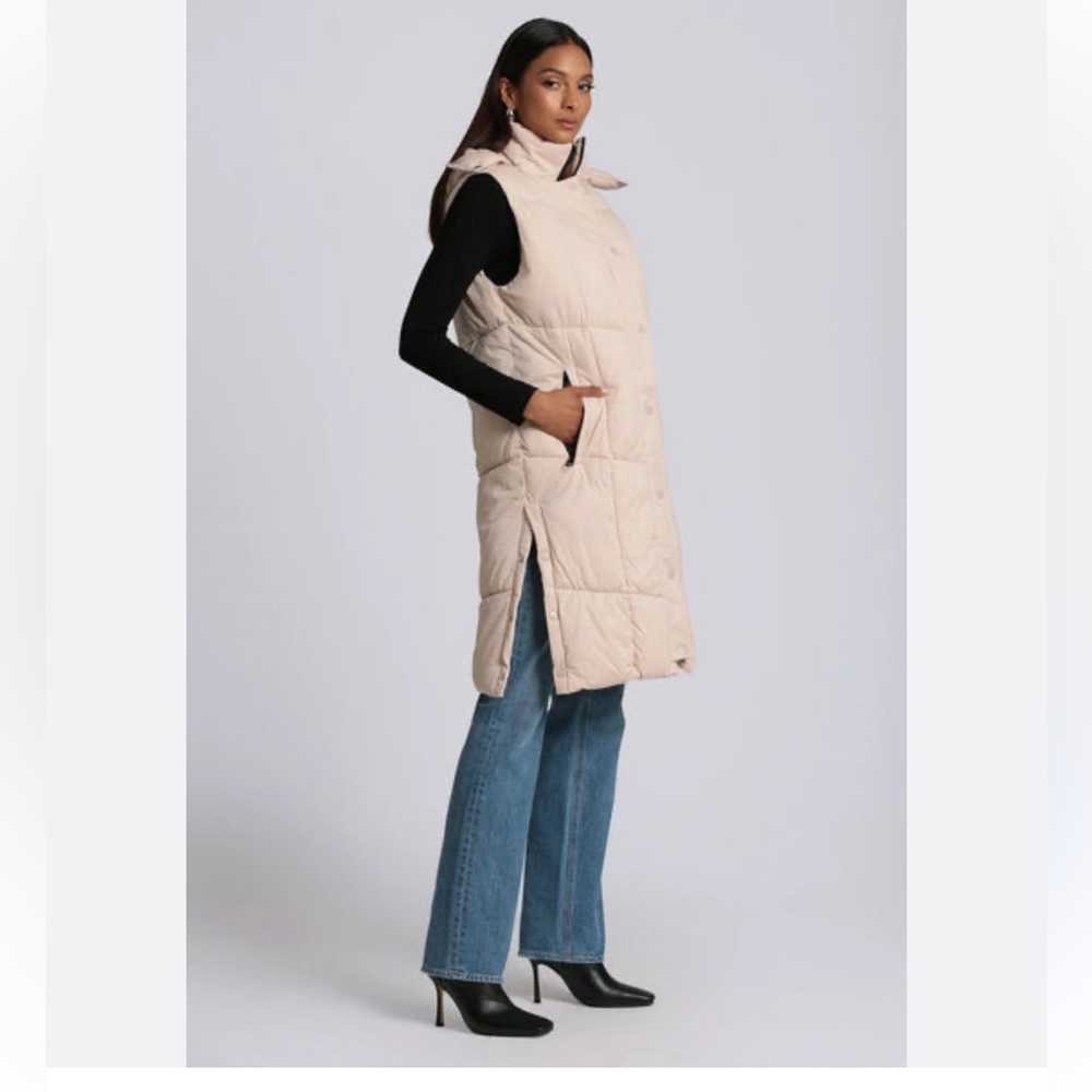 Avec Les Filles Long Quilted Puffer Vest in Light Beige